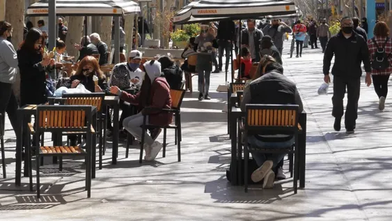 Hay 94% de recuperados y la proporción ya es más alta que antes de la segunda ola