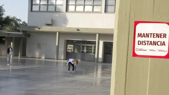 Entre presencialidad y virtualidad, más de 230 mil alumnos vuelven a las clases