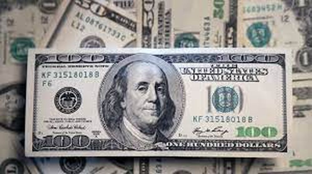 El dólar blue saltó cinco pesos en la penúltima rueda de la semana