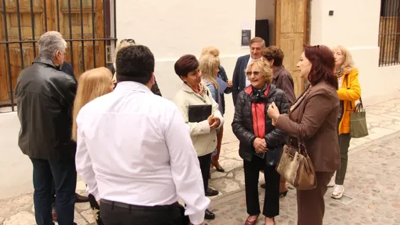 Reunión fallida estira aún más la tensión entre la Casa Natal de Sarmiento y una ONG vinculada