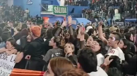 Amenaza de bomba en el recital de Lali: reabrieron el estadio y habrá show