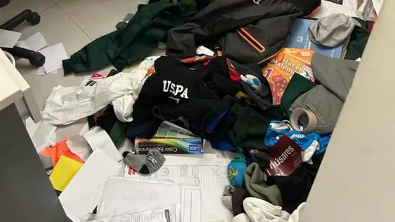 Banda armada asalta a familia en barrio privado y roba unos $10 millones