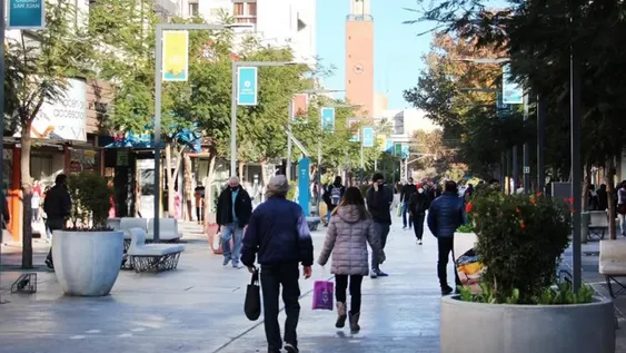Las ventas de indumentaria y electro siguen en caída en San Juan