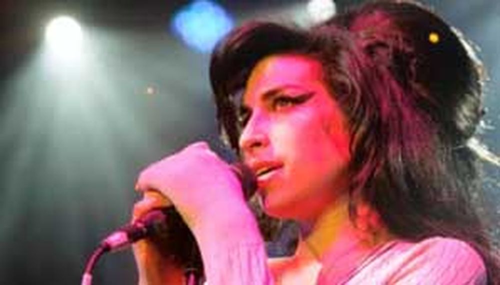 Mañana le harán la autopsia al cuerpo de Amy Winehouse