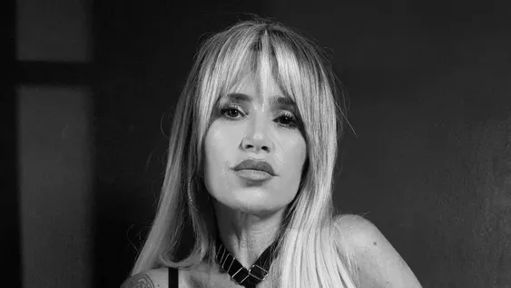 Florencia Peña sacudió Instagram con un conjunto de lencería negra de cuero: “Voy subiendo…”