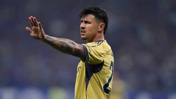 Adam Bareiro se operó de su lesión en la espalda y no podrá estar presente en Boca en lo que resta de 2026.
