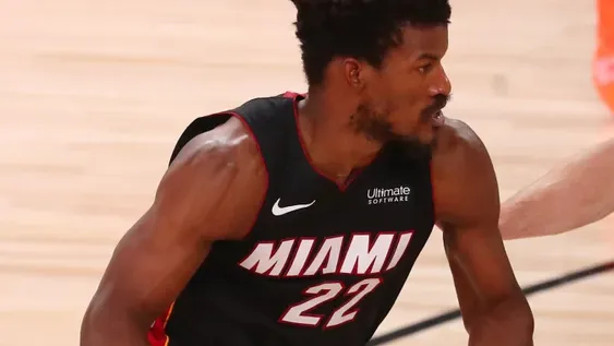 Lakers y Heat van por el anillo