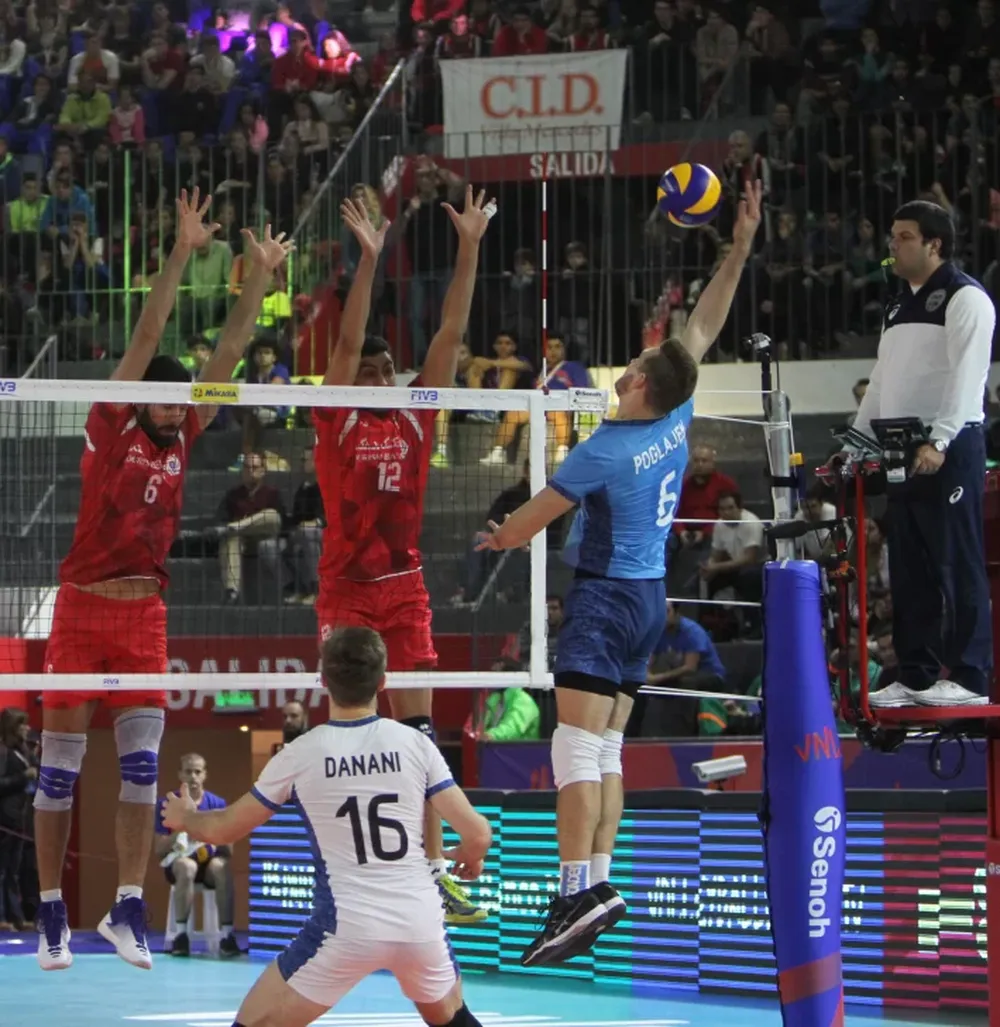 [GALERÍA] Pese a la derrota Argentina, el Cantoni vibró con el vóley