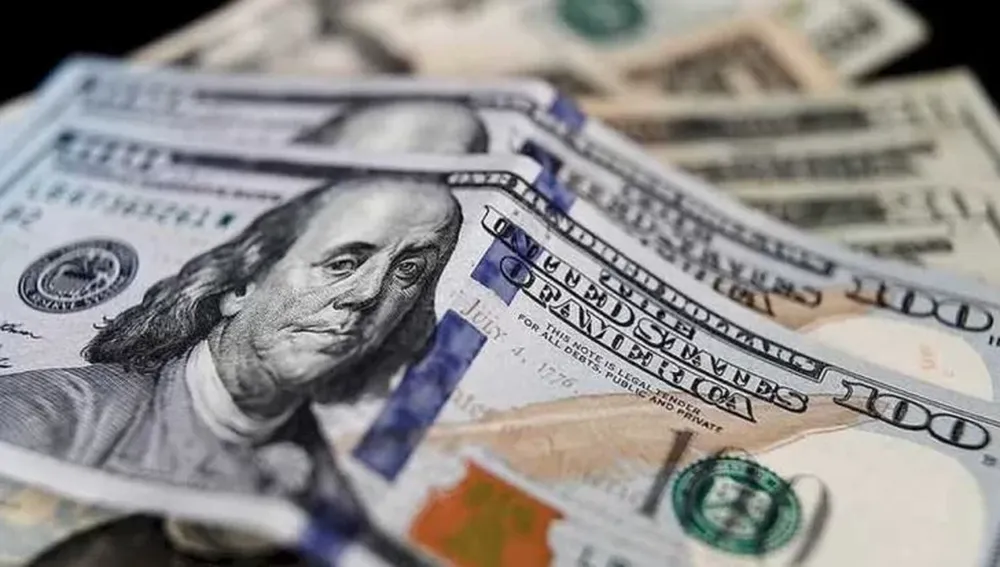 La cotización del dólar minorista cerró a $100,09 y en mayo acumuló un avance de 1,20%