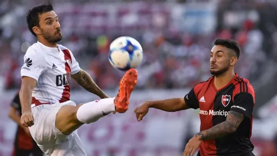 River lo ganaba, pero se quedó y sufrió un duro golpe en el Monumental