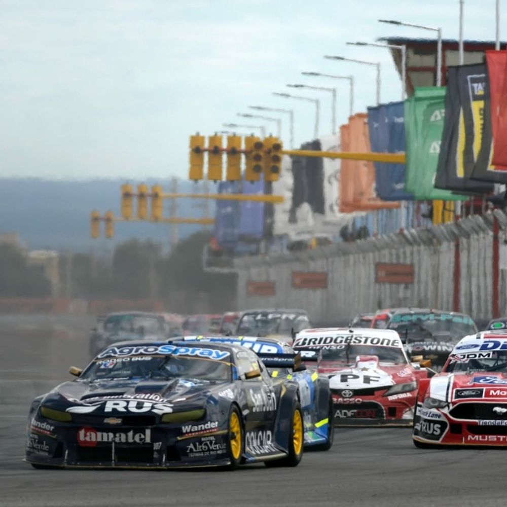 Mitad. Tobías Martínez, con el Camaro, hizo el tiempo 22 en la grilla de partida del Turismo Carretera en Rosario.