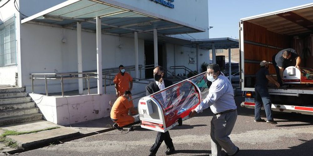 EEUU donó a la Argentina cápsulas para el traslado de pacientes con coronavirus