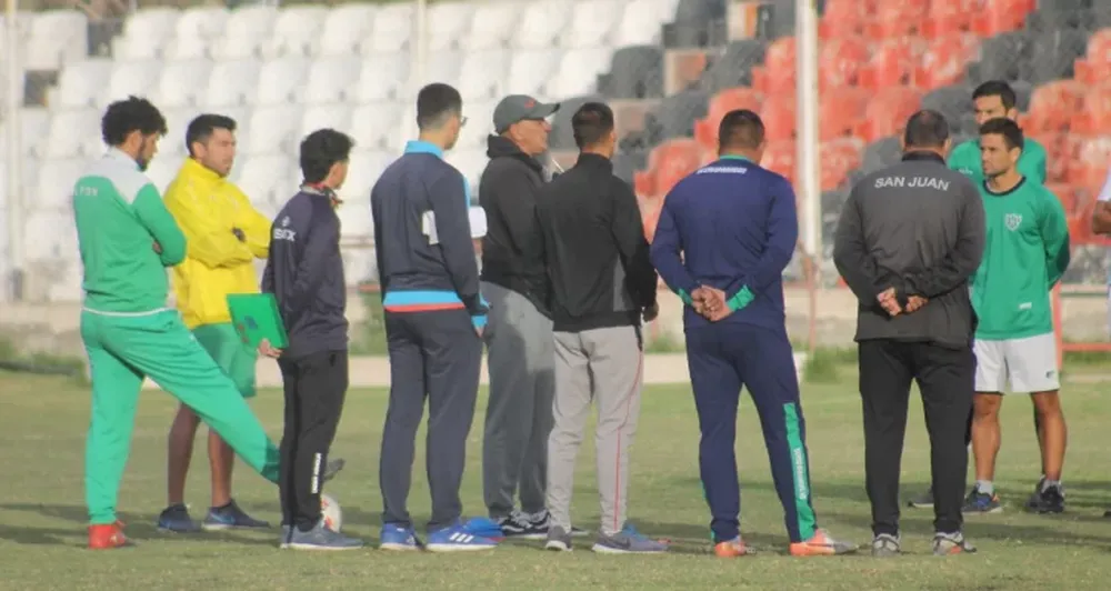 Guirado al frente de Desamparados