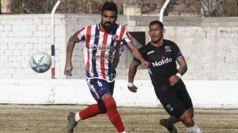 Peñarol tropezó en su visita a Bolívar