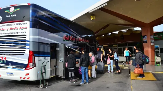 UTA anunció a un paro nacional de los colectivos de larga distancia por 72 horas