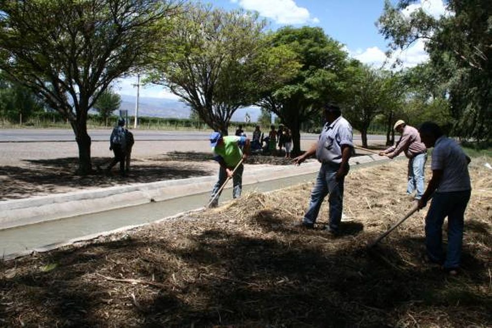 Programa de corta del agua para restituir el volumen del embalse