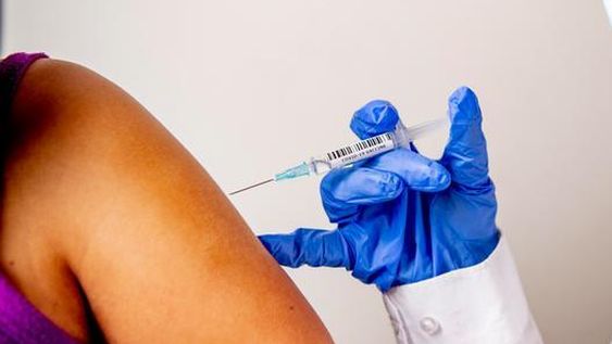 Suiza autorizó la vacunación con Moderna para menores de entre 12 y 17 años