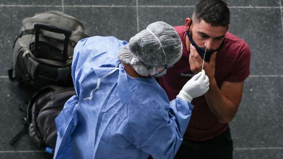 Otras 28 personas murieron y 4.032 fueron diagnosticadas con coronavirus en el país