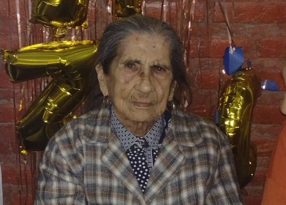 Petrona Luna, en su festejo de cumpleaños 100.-