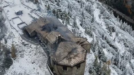 Así quedó el Nido del Águila tras su detrucción por el incendio.