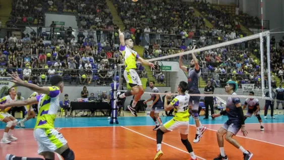 Los Cóndores volaron alto y lograron otro título. UPCN dio su vuelta olímpica número 26 ante su público que aportó colorido y calor al festejo del equipo sanjuanino.