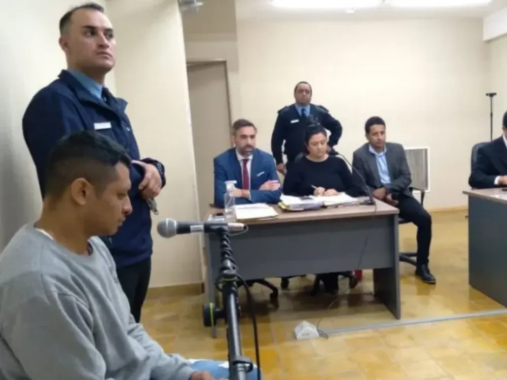 Condenaron a 10 años de prisión al músico que le arrojó alcohol a su pareja y la prendió fuego