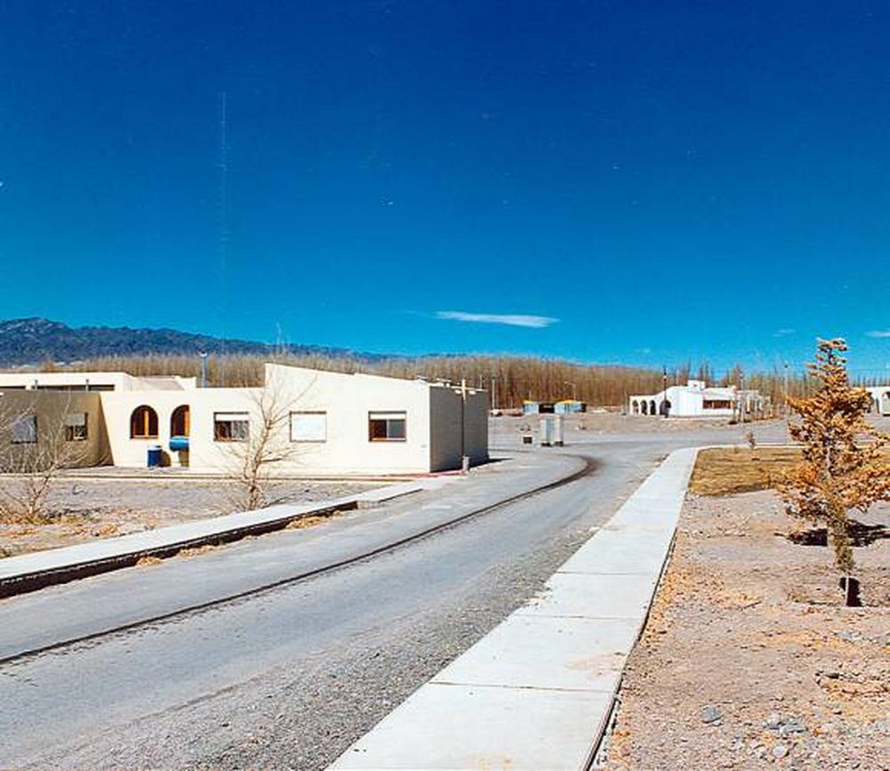 Licitan la villa que se hizo con el dique Cuesta del Viento