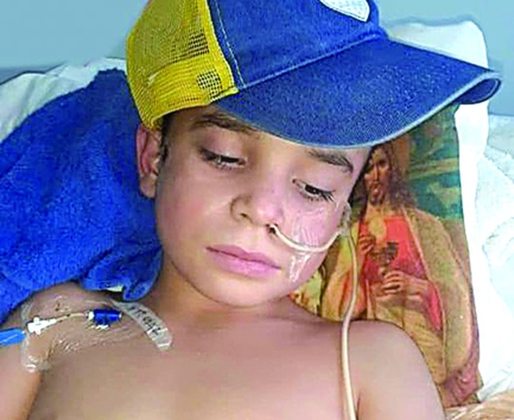 Thiago despertó y lo sentaron por primera vez