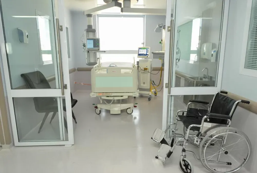 Pacientes graves: hay 22 en el Rawson, 5 en el Marcial Quiroga y 5 en el CEMEC