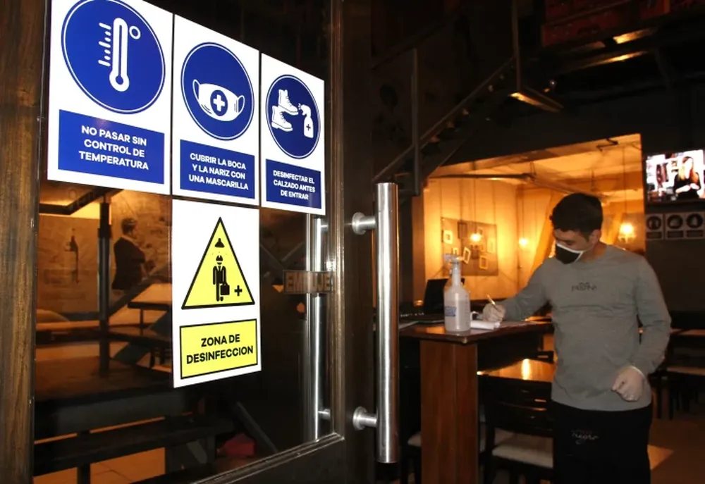 Confirman que abre la gastronomía, la industria, el comercio y la obra privada