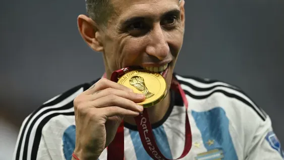 Di María anunció que sigue en la Selección