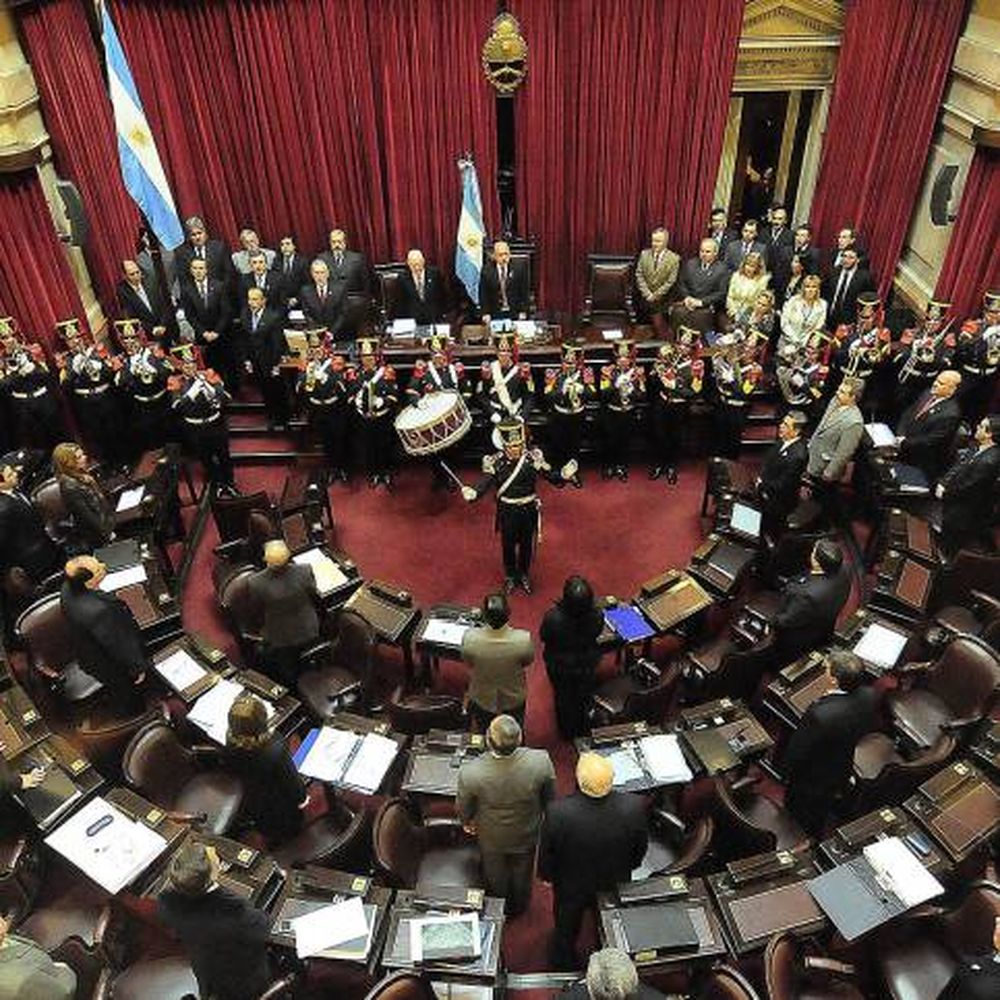 Néstor también viene