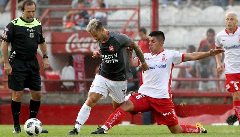 Estudiantes cayó con Huracán y Olimpo le ganó a Arsenal