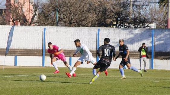 Domingo negro para Desamparados y Peñarol: ambos perdieron por goleada