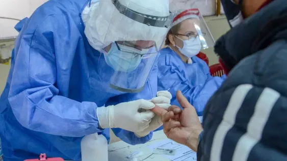 Coronavirus en el país: con 55 nuevas muertes, suman 10.713 las víctimas