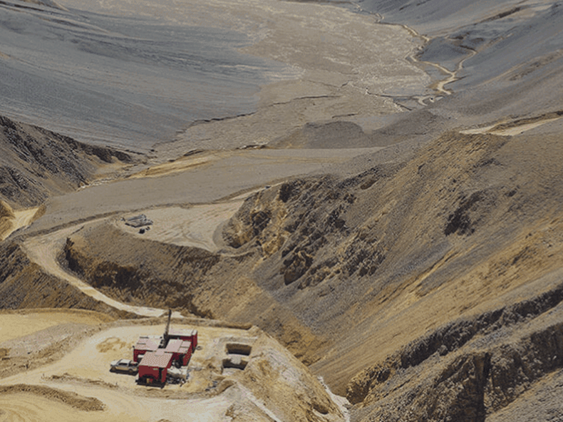 Los primeros ensayos metalúrgicos de Lunahuasi evaluaron muestras representativas de las zonas Marte, Saturno y Júpiter y consiguieron altas recuperaciones de cobre, oro y plata.