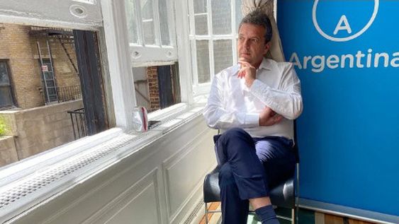 Massa dijo a los gobernadores que no espera ser candidato