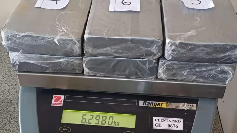 “Fio” , el perro antinarcóticos, fue clave para atrapar a una mujer que trasladaba 6 kilos de cocaína