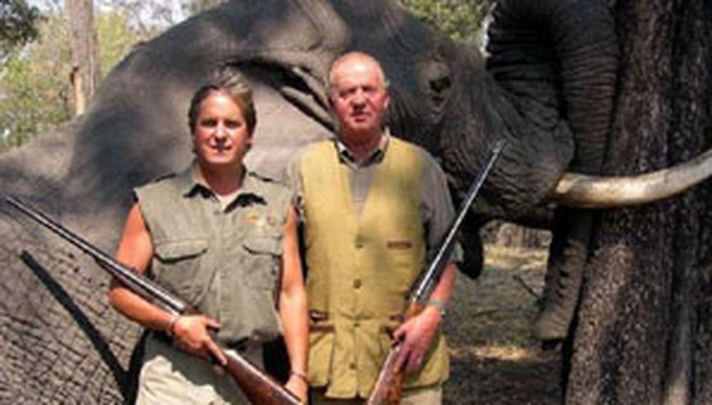 El rey de España pidió perdón por practicar cacería en África