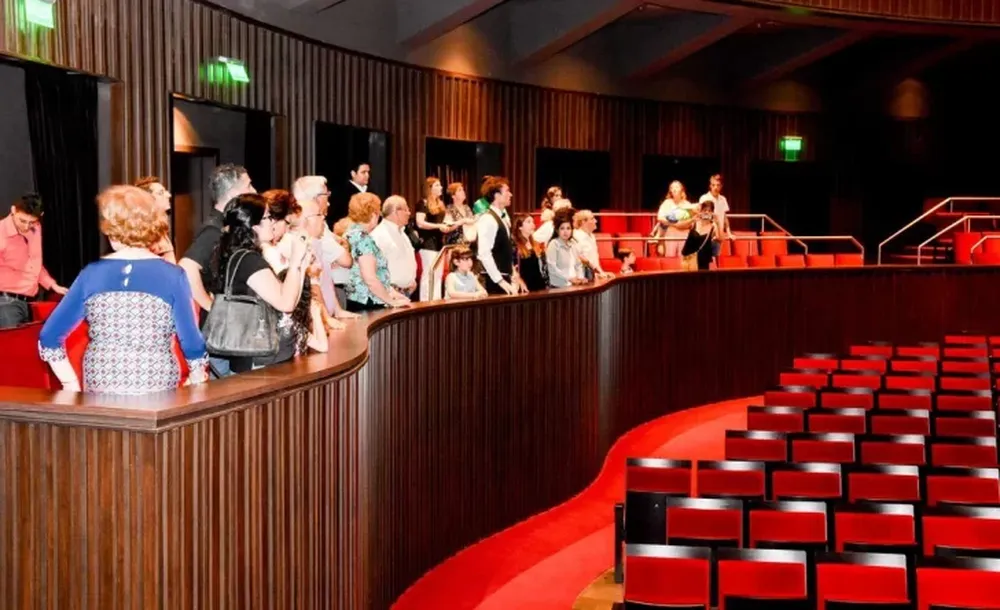 El Teatro del Bicentenario ofrece visitas guiadas también en verano