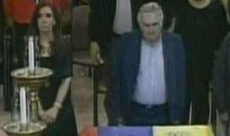 Cristina, Mujica y Morales despiden a Hugo Chávez