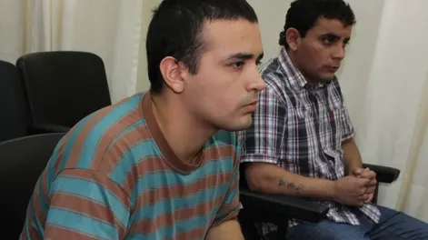 Ángel Nahuel Flores (adelante).