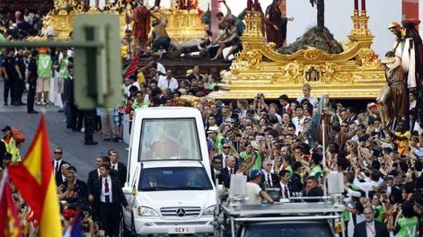 El Papa presidió el Vía crucis