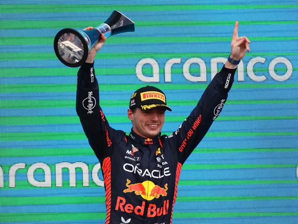 A Max Verstappen no le quisieron alquilar un auto
