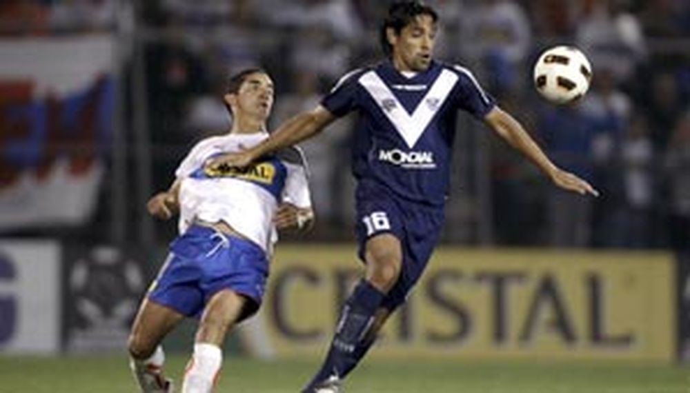 Vélez se complicó solo