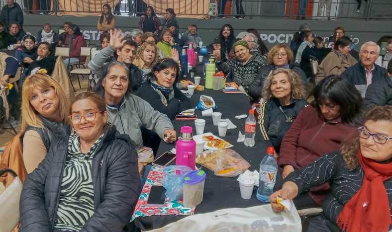 Pocito celebrá el Día de los Abuelos junto a las personas mayores del departamento.