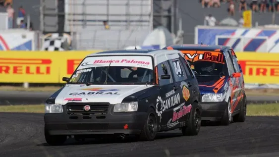 Moyano debutó con un top 20 en el Turismo Pista