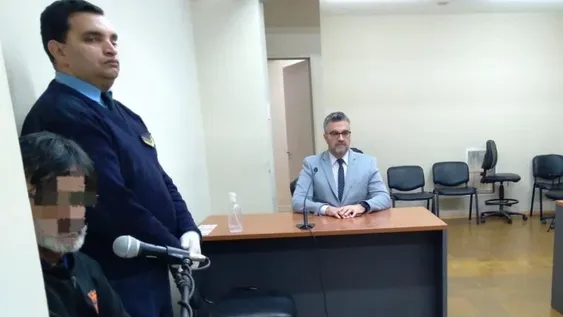 Violó a su hijastra, lo confesó y le dan 8 años