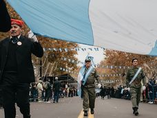 El 25 de mayo se realizará el desfile cívico-militar para conmemorar el Día de la Patria, pero habrá otras actividades en los departamentos para celebrar esta fecha. El 25 de mayo se realizará el desfile cívico-militar para conmemorar el Día de la Patria, pero habrá otras actividades en los departamentos para celebrar esta fecha.