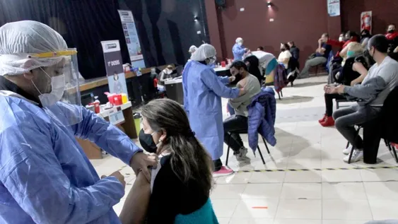 Ya no es necesario esperar 14 días entre la vacuna contra el Covid y otras del calendario